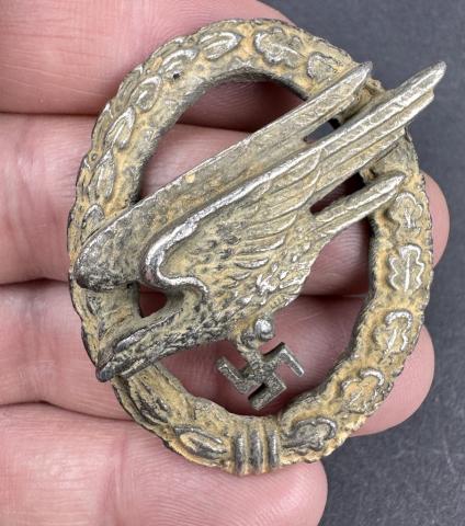 luftwaffe Fallschirmschutzenabzeichen paratrooper badge medal award LW luftwaffe Fallschirmschutzenabzeichen paratrooper badge medal award LW