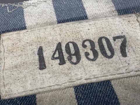 original Concentration camp KZ KL DACHAU inmate uniform jacket patches political cloth ww2