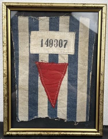 original Concentration camp KZ KL DACHAU inmate uniform jacket patches political cloth ww2