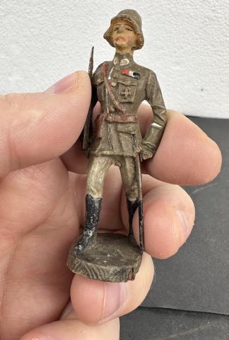 WW2 German Nazi 1930s Wehrmacht toy soldier figurine Elastolin Lineol army heer
