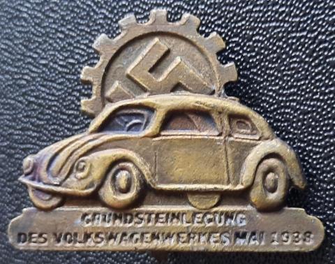 WW2 German Nazi Holocaust Volkswagen fabrik forced labor pin VW