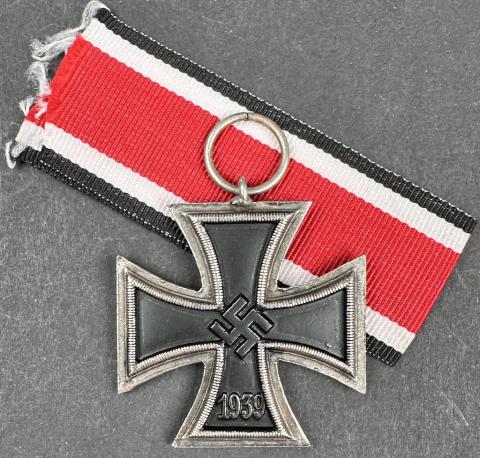 Ww2 German Nazi IRON CROSS medal award 2nd class Wehrmacht Waffen SS Ww2 German Nazi IRON CROSS medal award 2nd class Wehrmacht Waffen SS