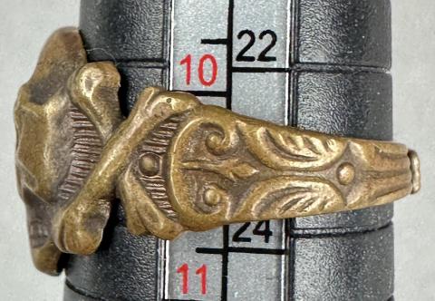 WW2 German Nazi Waffen SS Totenkopf skull ring original genuine case