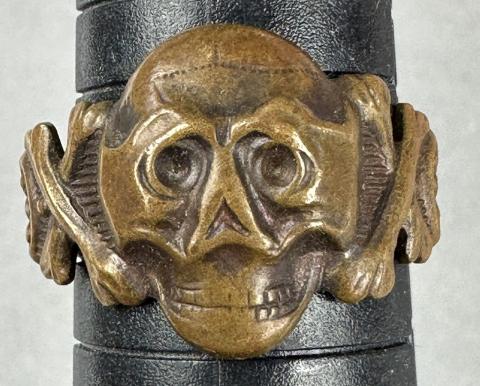 WW2 German Nazi Waffen SS Totenkopf skull ring original genuine case