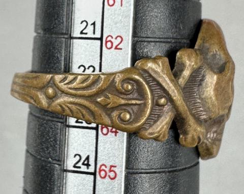 WW2 German Nazi Waffen SS Totenkopf skull ring original genuine case
