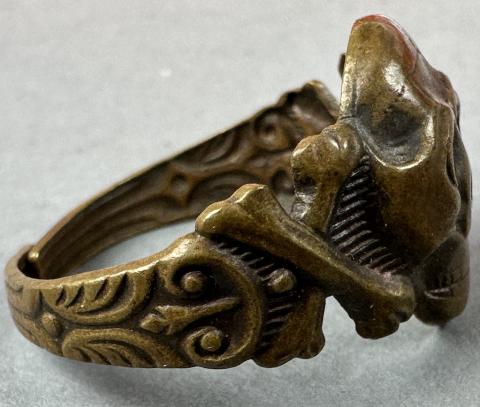 WW2 German Nazi Waffen SS Totenkopf skull ring original genuine case