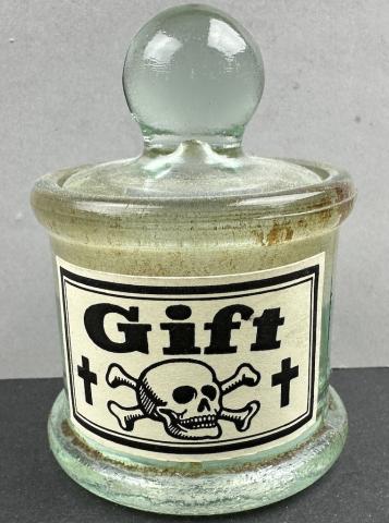 WW2 German Nazi POISON GIFT empty bottle totenkopf Zyklon b canister original