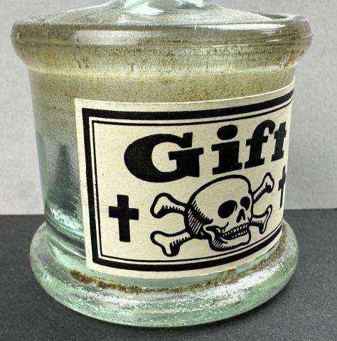 WW2 German Nazi POISON GIFT empty bottle totenkopf Zyklon b canister original