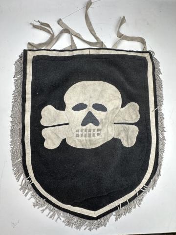 WW2 German Nazi SCARCE early WAFFEN SS TOTENKOPF trumpet banner FLAG original SS runes