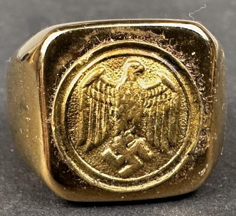 WW2 German Nazi Third Reich NSDAP leader golden ring gold eagle and swastika