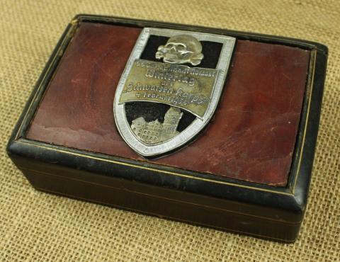 WW2 German Nazi WAFFEN SS TOTENKOPF memorial cigarette box wood and leather 1934
