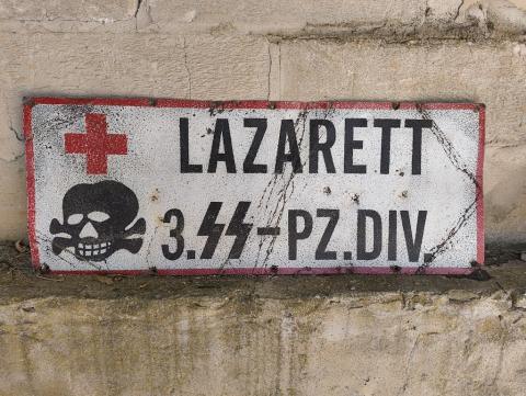 WW2 German Nazi WAFFEN SS TOTENKOPF PANZER DIVISION lazarett hospital large metal sign WW2 German Nazi WAFFEN SS TOTENKOPF PANZER DIVISION lazarett hospital large metal sign