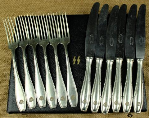 WW2 German Nazi WAFFEN SS TOTENKOPF skull SS officer silverware set case fork knife
