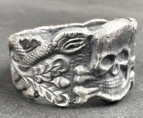 WW2 German Nazi WAFFEN SS TOTENKOPF skull ring officer oakloeaf original for sale genuine