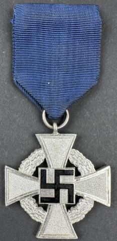 25 Years of Faithful Services in the Wehrmacht medal award with pin
