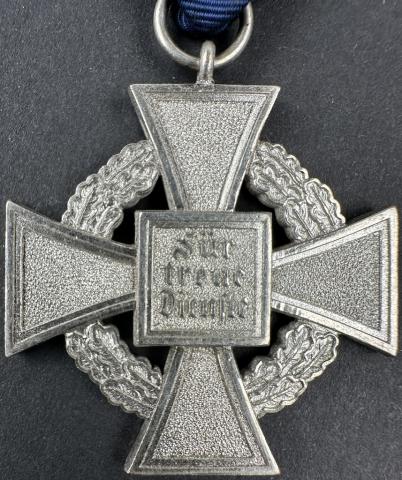 25 Years of Faithful Services in the Wehrmacht medal award with pin