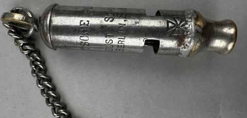 WAFFEN SS Gestapo Polizei Police whistle in etui named Deutsch Berlin with iron cross