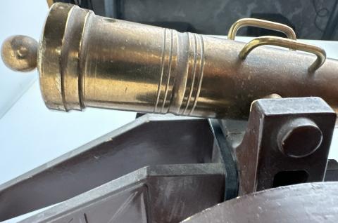 ANTIQUE MINIATURE CANNON FIREARM OLD BRASS military toy fire ww2 ww1 war battle ANTIQUE MINIATURE CANNON FIREARM OLD BRASS military toy fire ww2 ww1 war battle