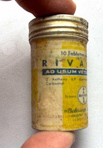 Concentration camp AUSCHWITZ III MONOWITZ IG Farbenindustrie AG Forced labor BAYER medecine bottle