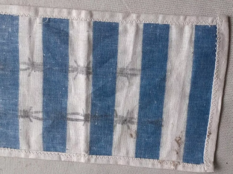 Concentration Camp AUSCHWITZ Polish inmate survivor commemorative liberation flag pennant