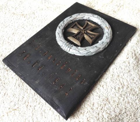 Concentration Camp AUSCHWITZ WAFFEN SS TOTENKOPF GUARD commemorative iron cross plate 1942