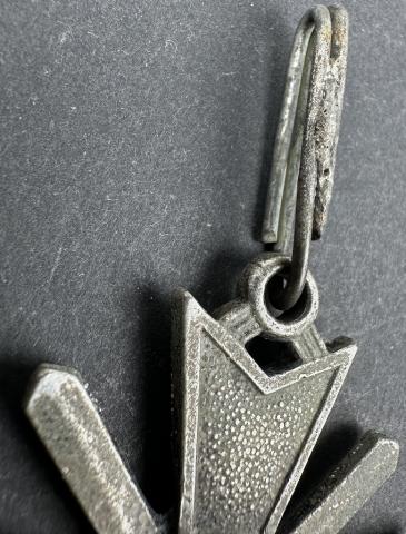 German Knight cross KVK 1939 1st class Ritterkreuz des Kriegsverdienstkreuzes 1939 mit Schwerter German Knight cross KVK 1939 1st class Ritterkreuz des Kriegsverdienstkreuzes 1939 mit Schwerter