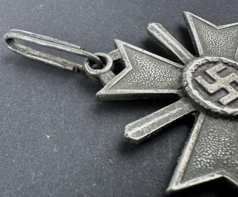 German Knight cross KVK 1939 1st class Ritterkreuz des Kriegsverdienstkreuzes 1939 mit Schwerter German Knight cross KVK 1939 1st class Ritterkreuz des Kriegsverdienstkreuzes 1939 mit Schwerter