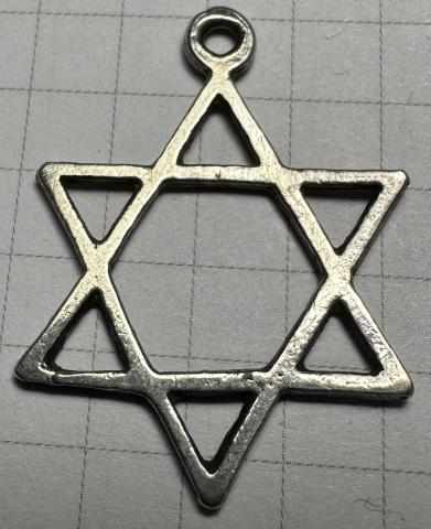 Holocaust Ghetto Getto Jew Jewish STAR OF DAVID pendant WW2 period