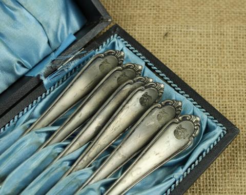 LISTED Waffen SS Totenkopf skull set of 6 SS TK spoons silverware marked in case with SS runes