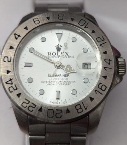 ROLEX WATCH Perpetual date SUBMARINER superlative chronometer Officially certified swiss working waterproof 1000ft