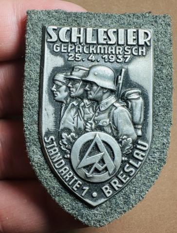 Schlesier Gepackmarsch 1937 SA Standarte Breslau shield badge award