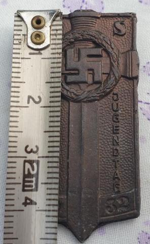 LISTED Third REICH 1st year JUGENDTAG N.S. 1932 metal BADGE with SWORD and SWASTIKA National Socialist Day Of Youths Badge