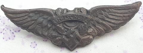 Third reich early LUFSTCHUTZ breast badge metal with Swastika