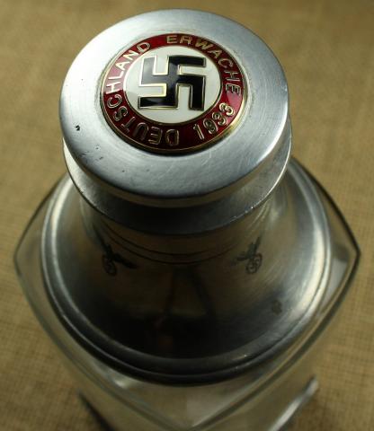 Third Reich early adolf hitler NSDAP 1933 members carafe bottle original silverware pin
