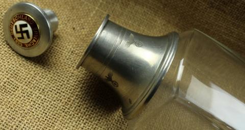 Third Reich early adolf hitler NSDAP 1933 members carafe bottle original silverware pin
