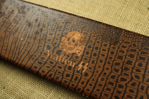 original for sale WAFFEN SS TOTENKOPF set SS runes SS skull case silverware