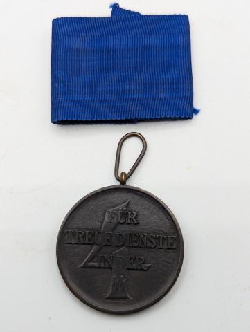 WAFFEN SS 4 years long faithful services in the SS medal award MINT original genuine authentic