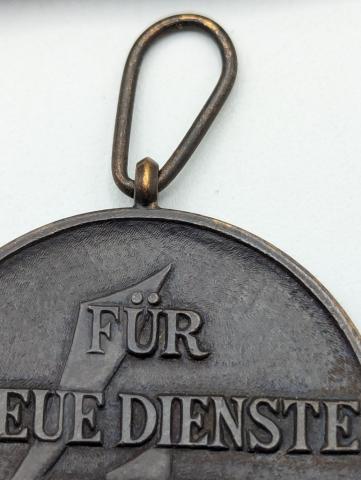 WAFFEN SS 4 years long faithful services in the SS medal award MINT original genuine authentic