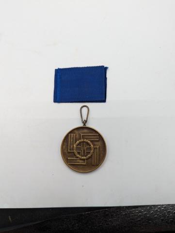 WAFFEN SS 8 years long faithful services in the SS medal award MINT original authentic genuine