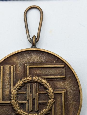 WAFFEN SS 8 years long faithful services in the SS medal award MINT original authentic genuine