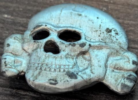 Waffen SS metal skull insigna for VISOR CAP RZM M1/52 Totenkopf TK