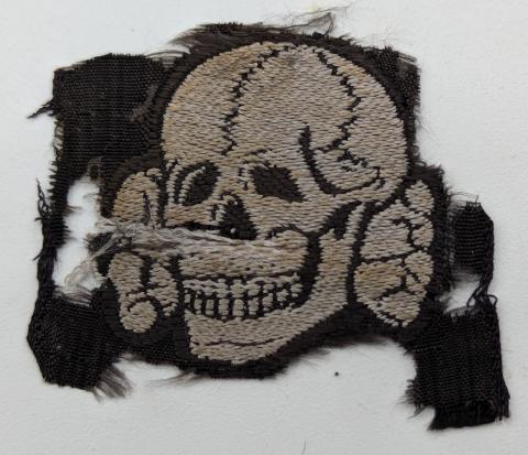 WAFFEN SS TOTENKOPF cloth SKULL insigna for M43 Overseas SS caps SCARCE
