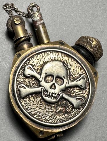 Waffen SS Totenkopf early skull Third reich swastika officer field lighter