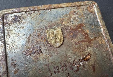 Waffen SS Totenkopf GUARD for concentration camp AUSCHWITZ cigarette case relic