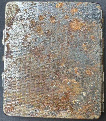 Waffen SS Totenkopf GUARD for concentration camp AUSCHWITZ cigarette case relic