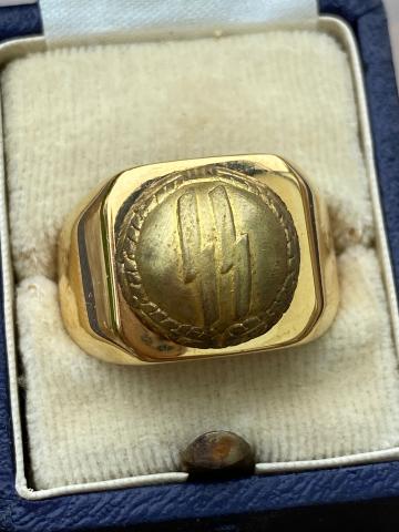WW2 German Nazi WAFFEN SS original OFFICER GOLD RING CASE