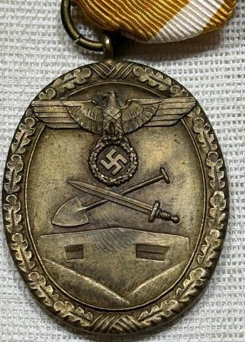 WW2 German Nazi defense of the wall West Normandie battle Medal Award
