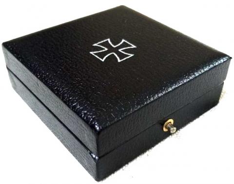 WW2 german Nazi Iron cross 1st class medal award case WW2 german Nazi Iron cross 1st class medal award case