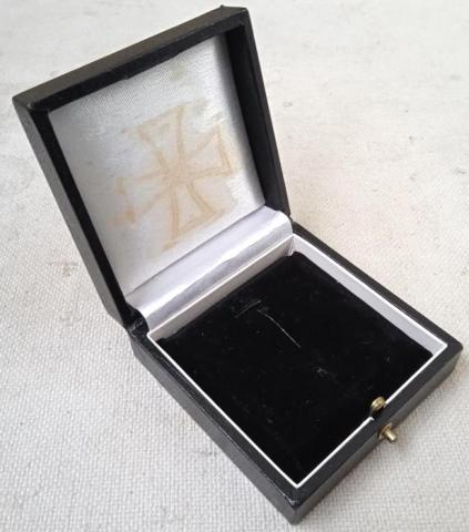 WW2 german Nazi Iron cross 1st class medal award case WW2 german Nazi Iron cross 1st class medal award case