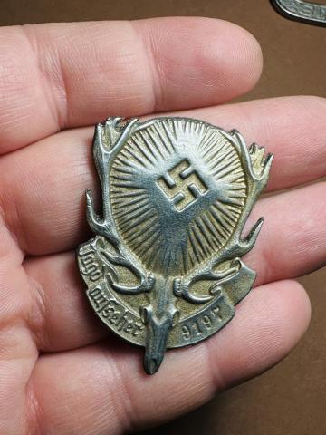 WW2 German Nazi Luftwaffe Marshall Hermann Goering Carinhall Hunting Club badge pin